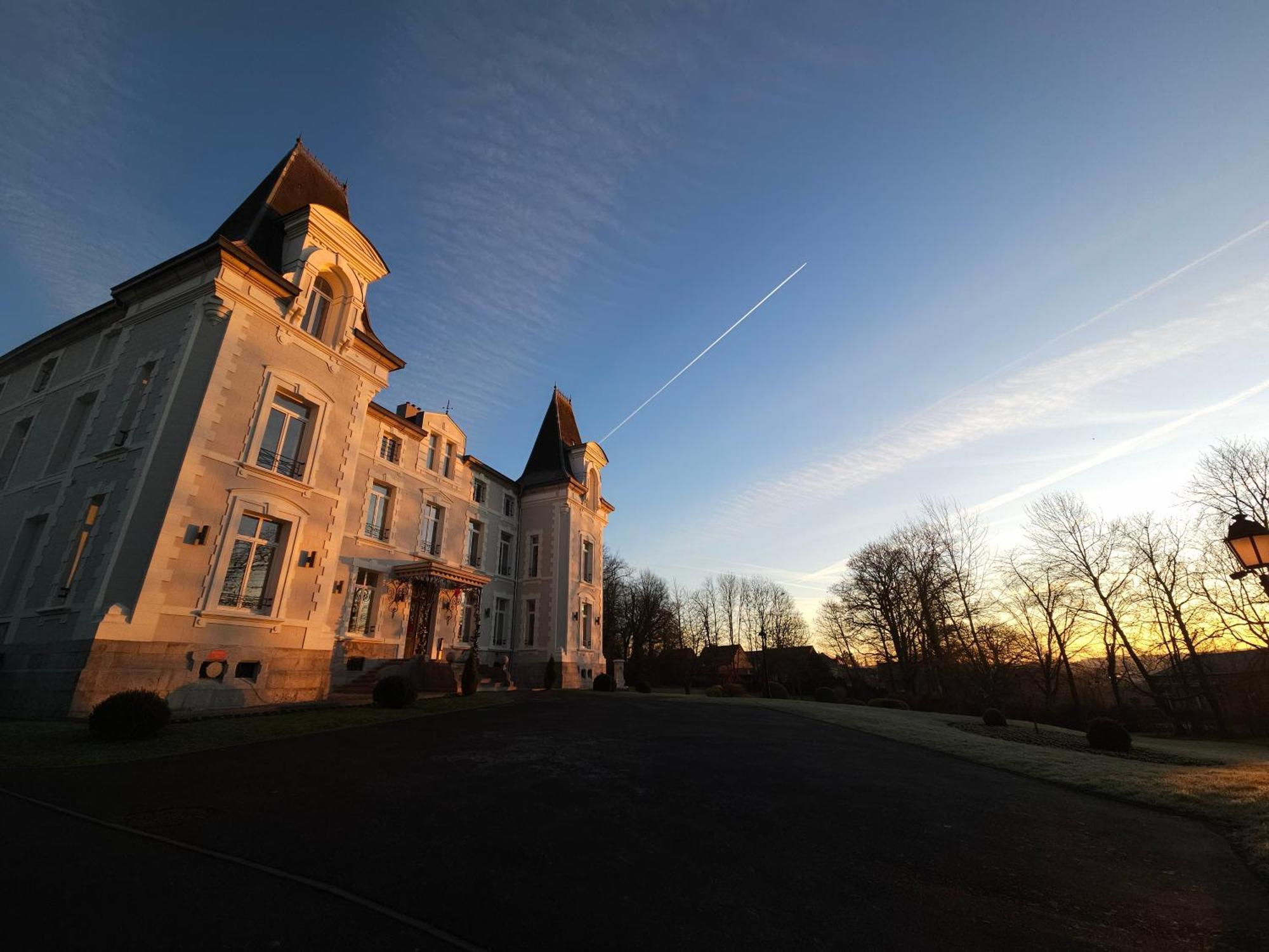 Hotel Chateau De La Marliere Fourmies ภายนอก รูปภาพ