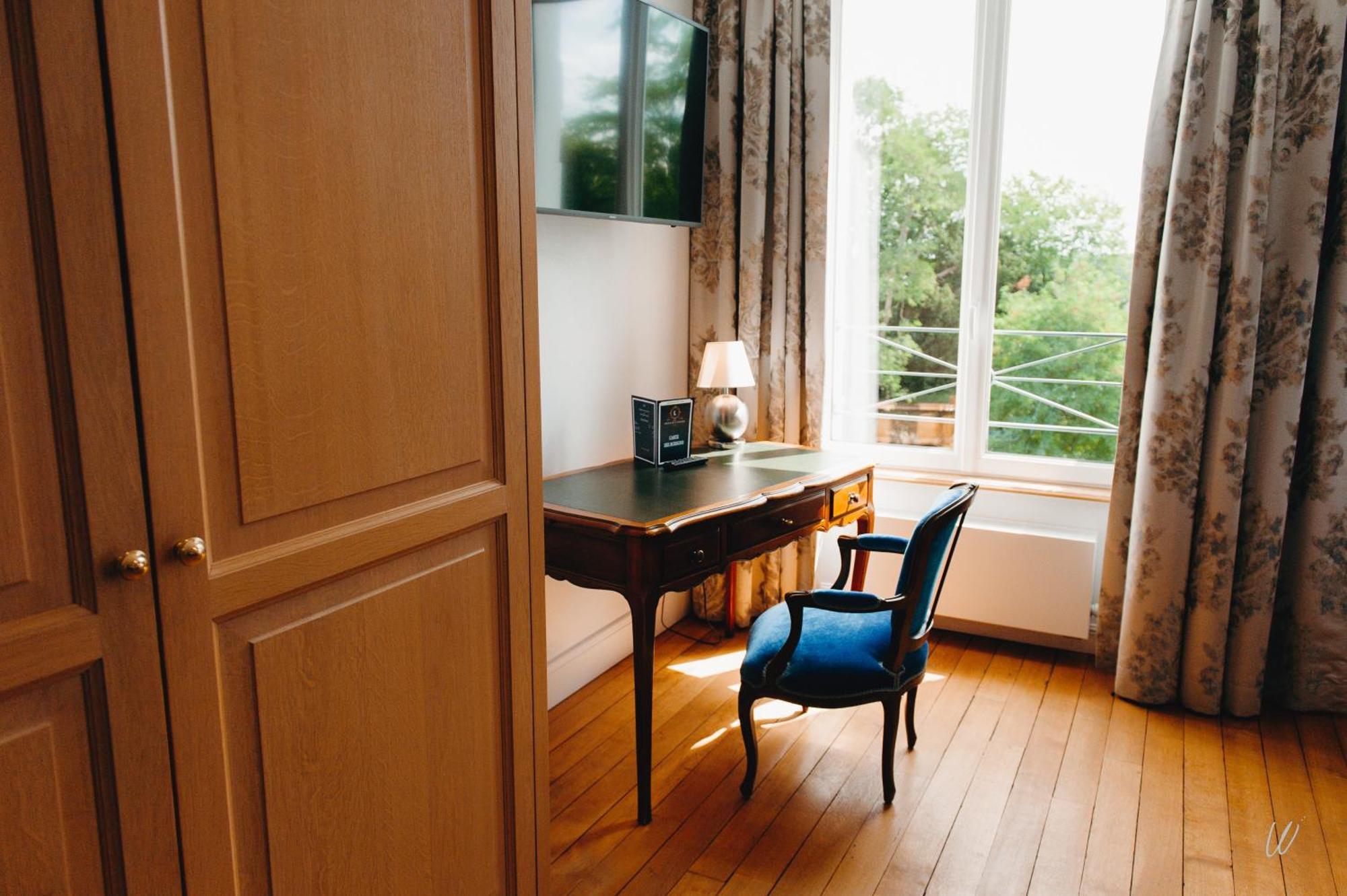 Hotel Chateau De La Marliere Fourmies ภายนอก รูปภาพ