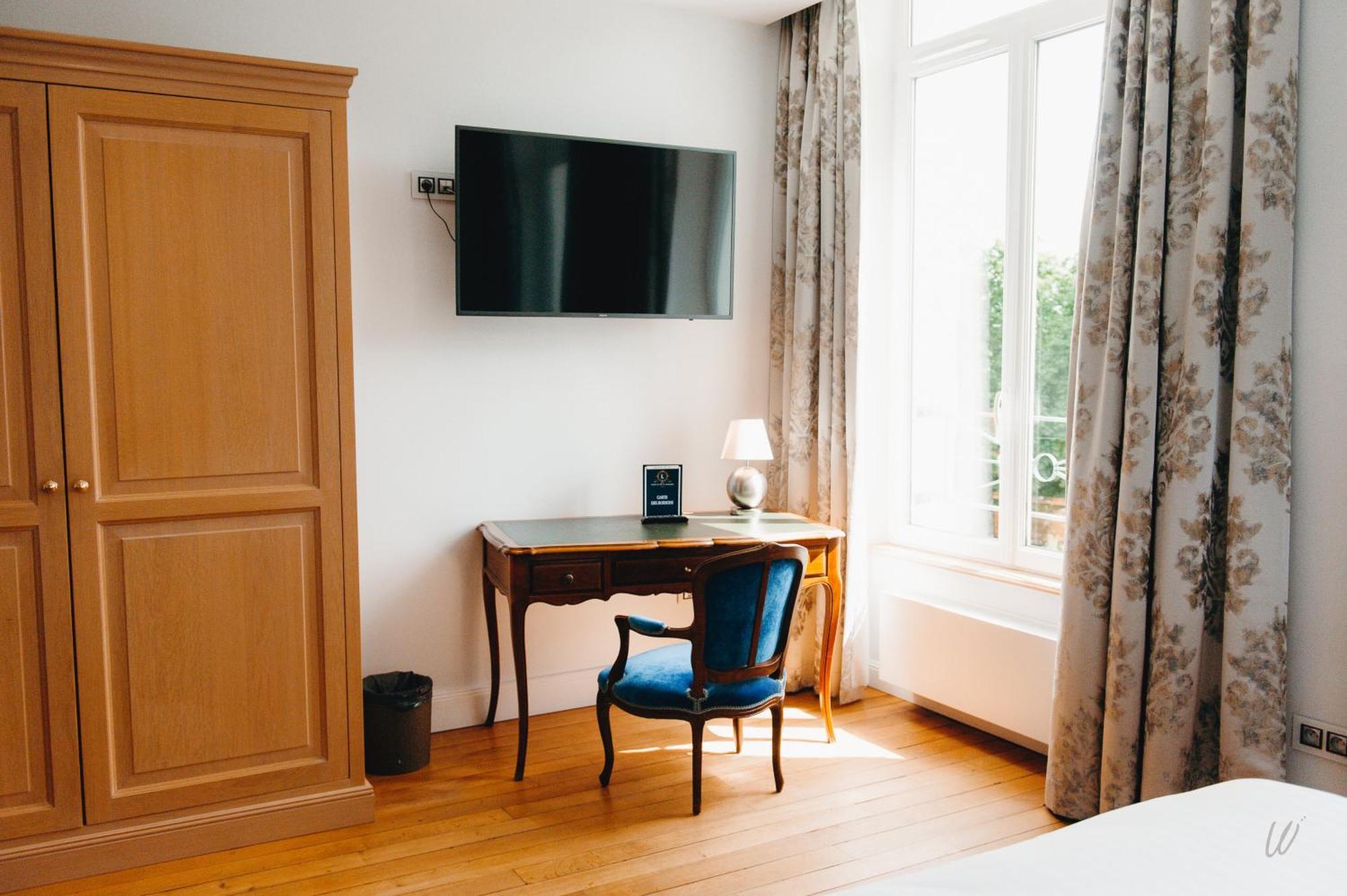 Hotel Chateau De La Marliere Fourmies ภายนอก รูปภาพ